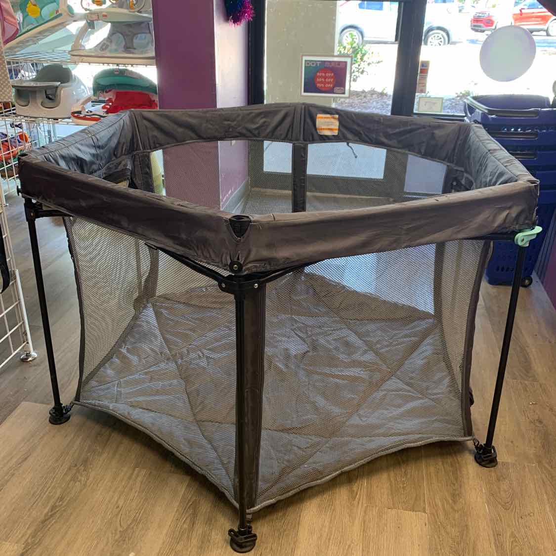 Hiccapop Gray Play Yard