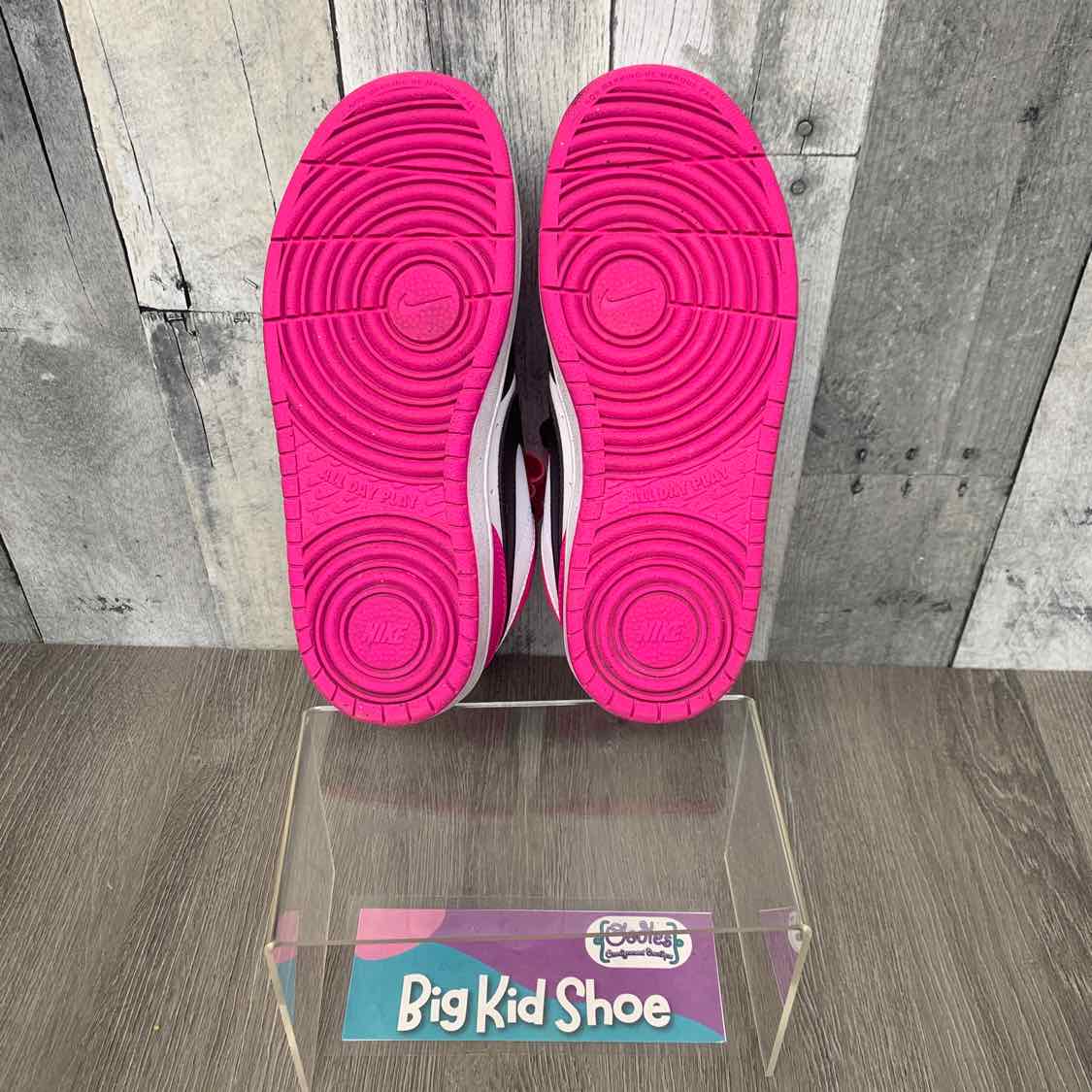 Size 3.5 Black/Pink Sport Brand Sneakers