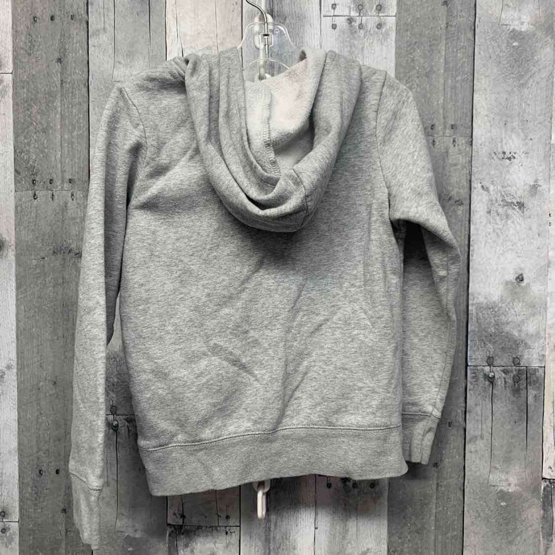 Size 8 Gray Graphic Gap Pull Over