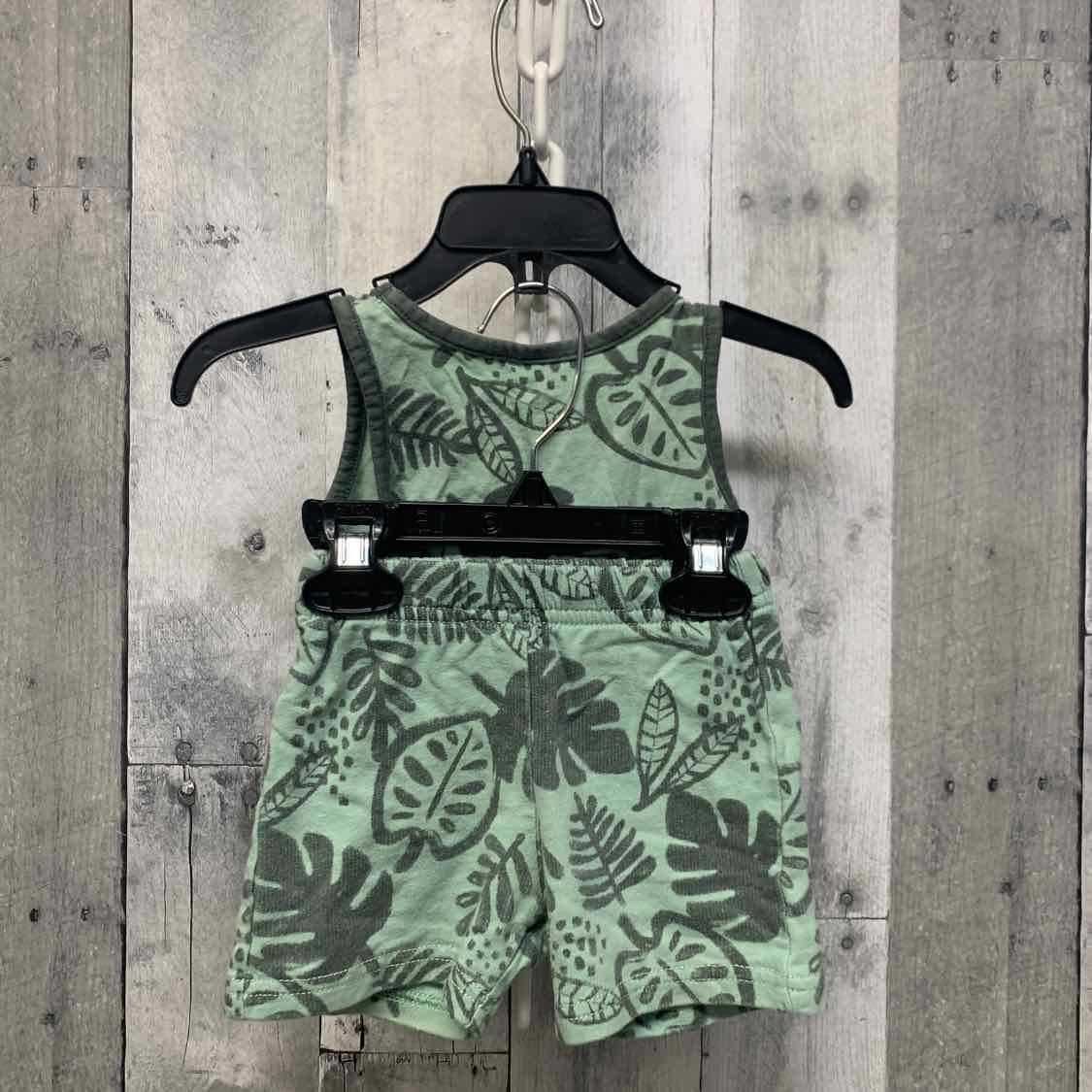Size 9 Months Green Print Carter's Shirt/Shorts - OodlesCB