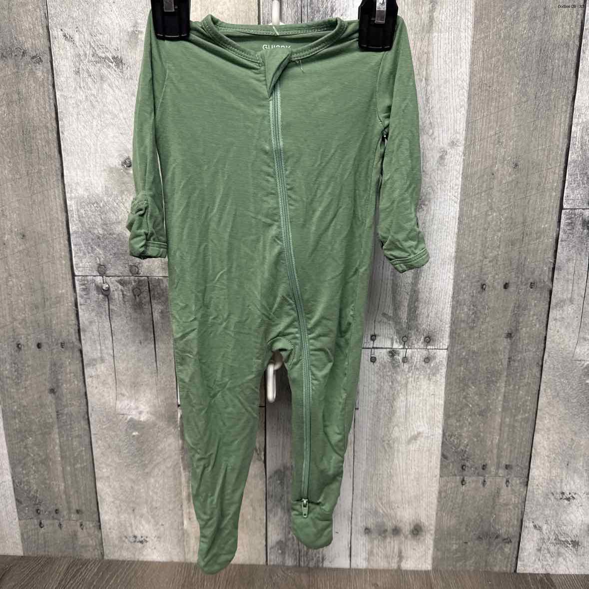 Size 0-3 Months Green Bamboo Footy PJs