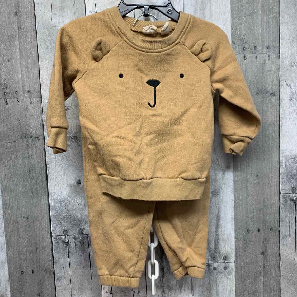 Size 12-18 Months Light Brown Gap Shirt/Pants