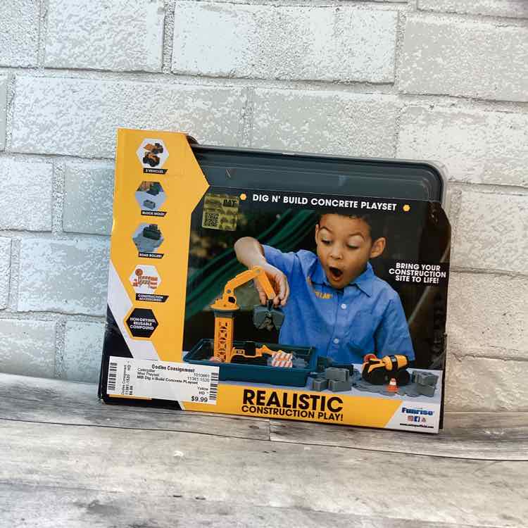 Caterpillar Yellow Misc Playset