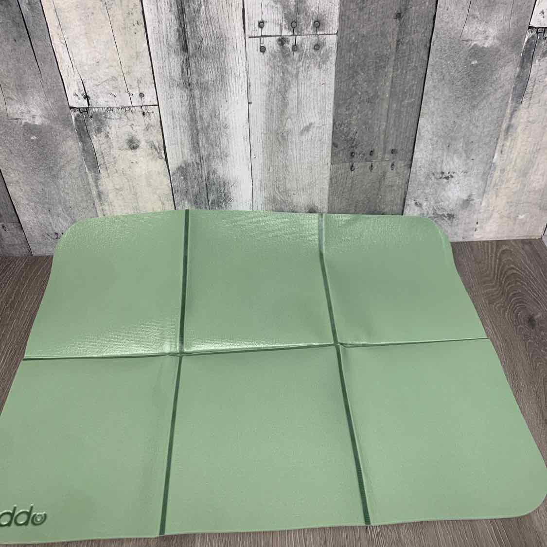 Ubbi Green Changing Pad - Travel