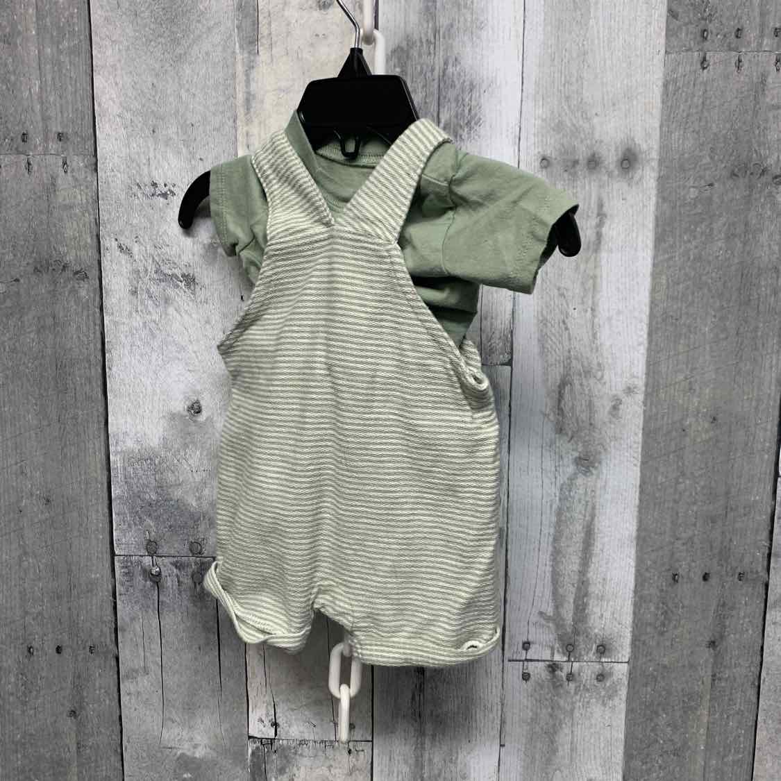 Size Newborn Green/White Carter's Shirt/Shorts