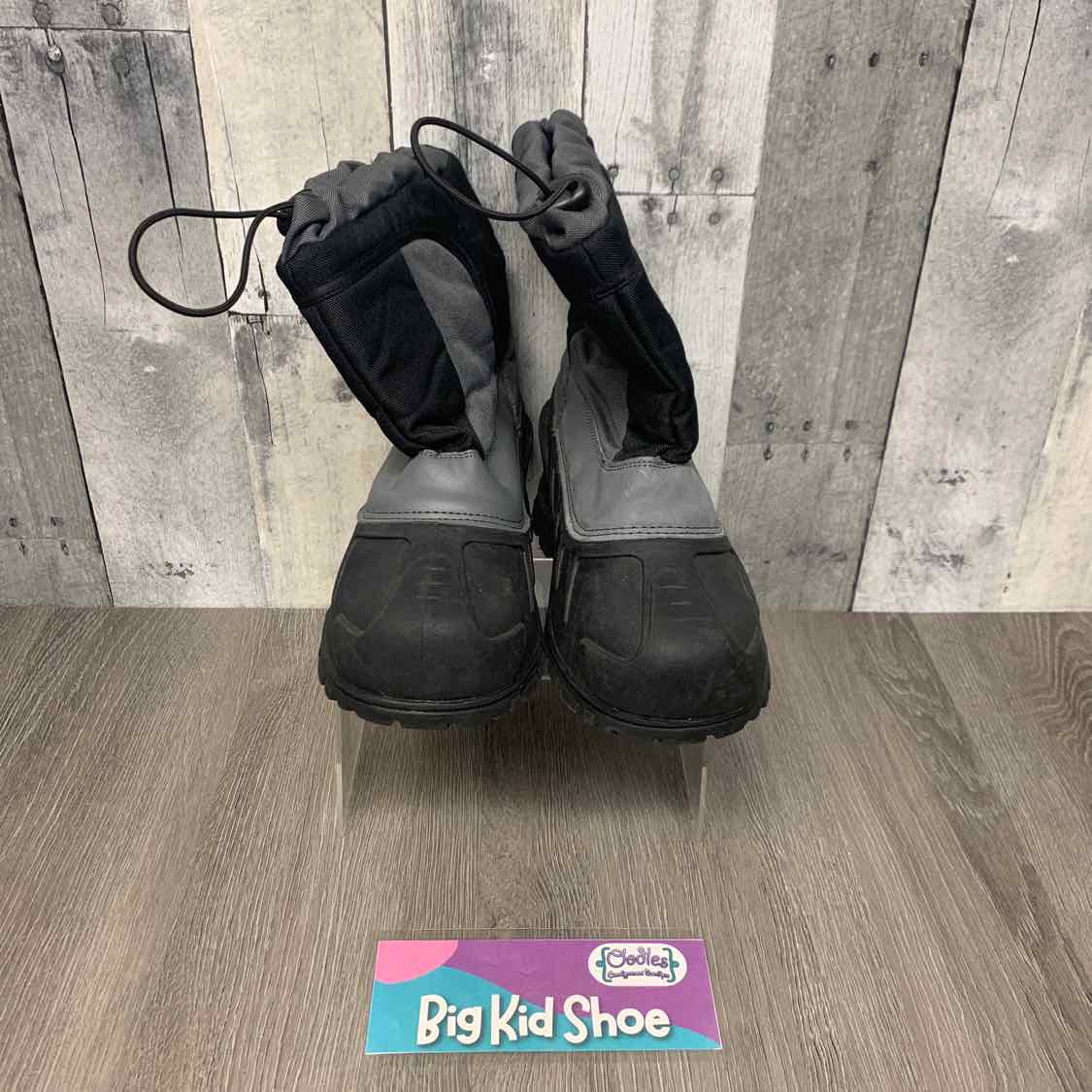 Size 6 Gray B Brand Snow Boots