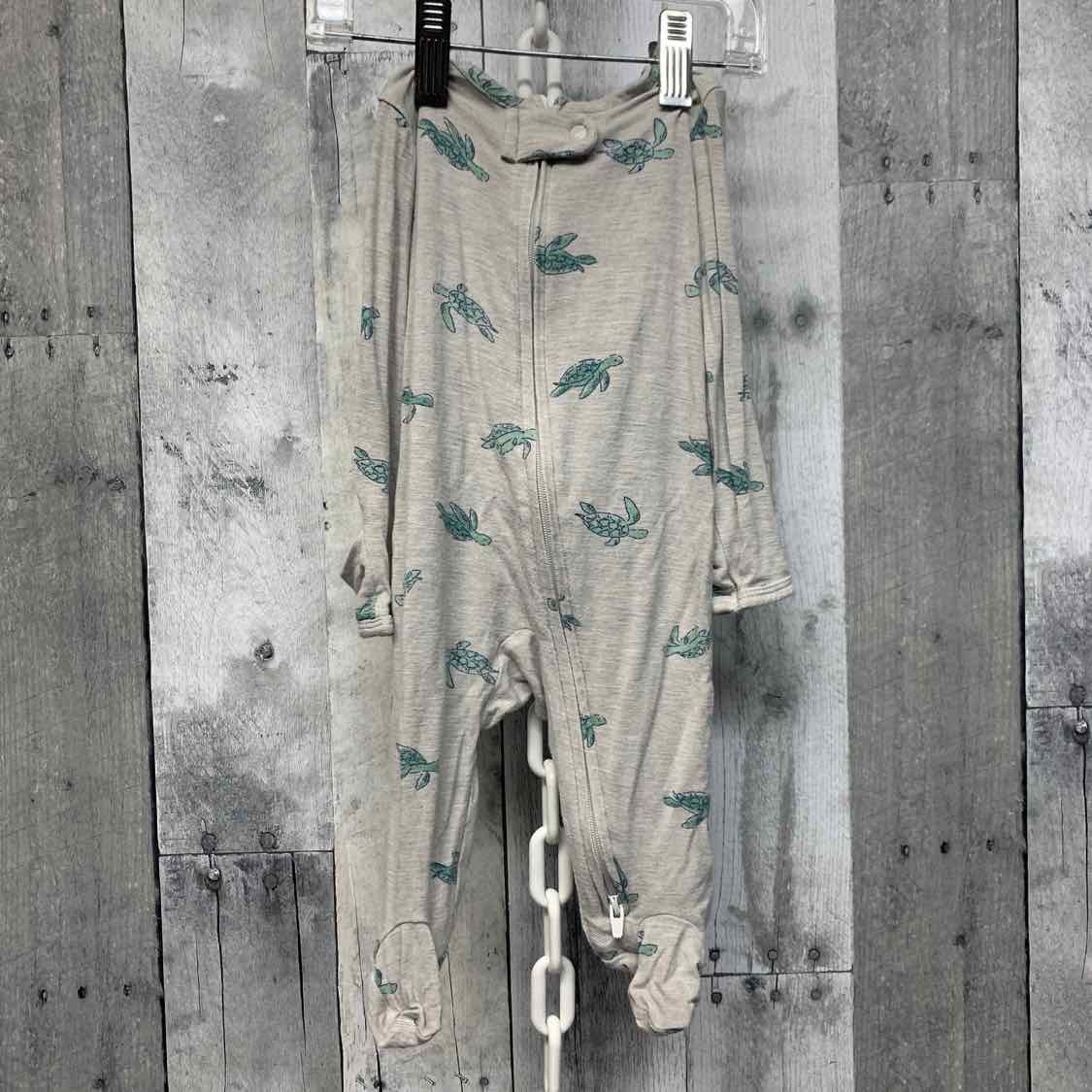 Size 3 Months Gray Print Carter's Footy PJs