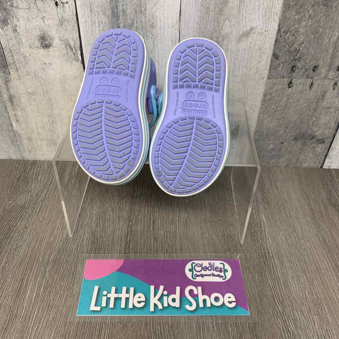 Size 4 Purple Crocs Sandals - OodlesCB