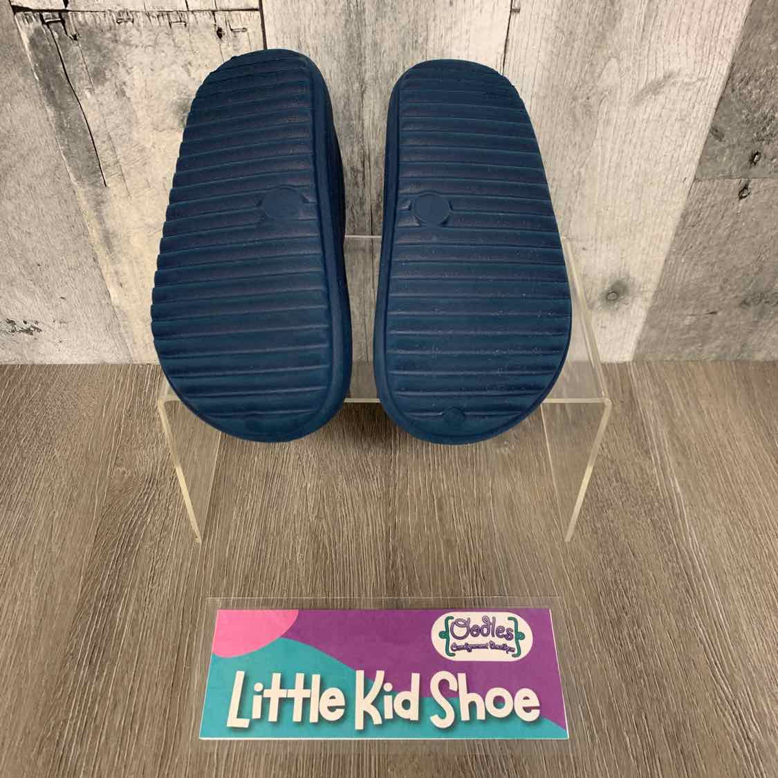 Size 7 Navy Cat & Jack Water Shoes