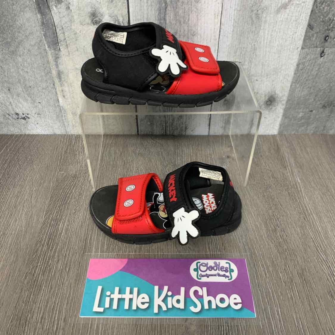 Size 8 Black/Red Disney Sandals