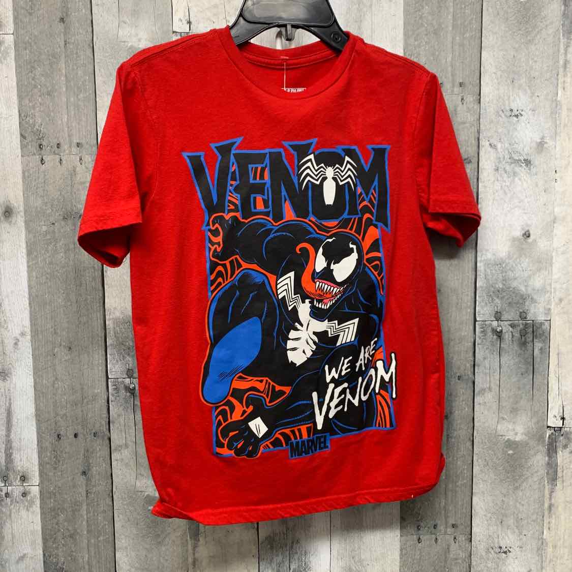 Size Large Red Graphic Marvel T Shirt