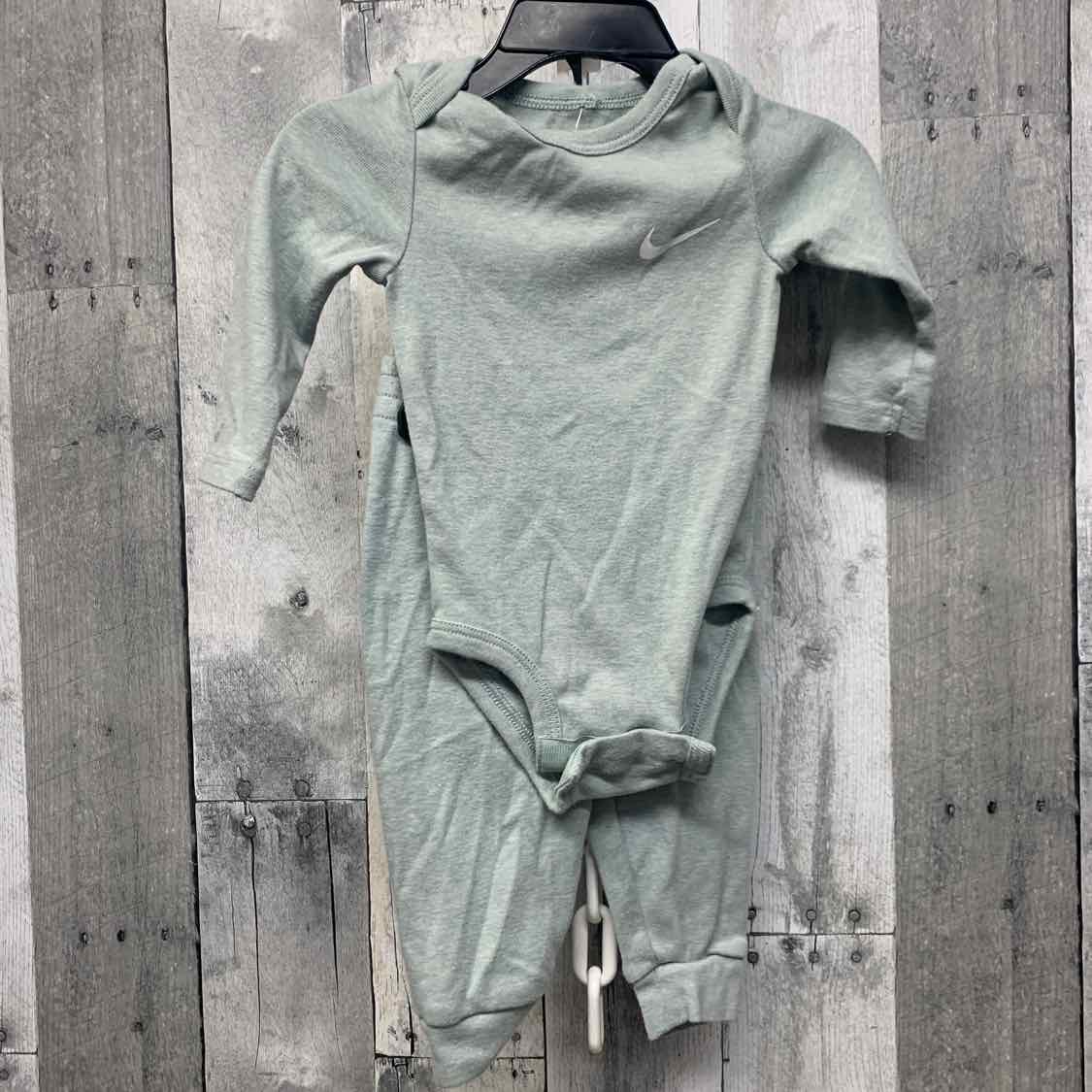 Size 6 Months Green Sport Brand Shirt/Pants