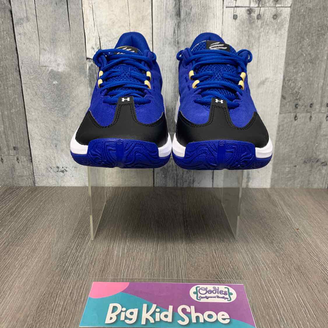 Size 5.5 Blue/Black Sport Brand Sneakers