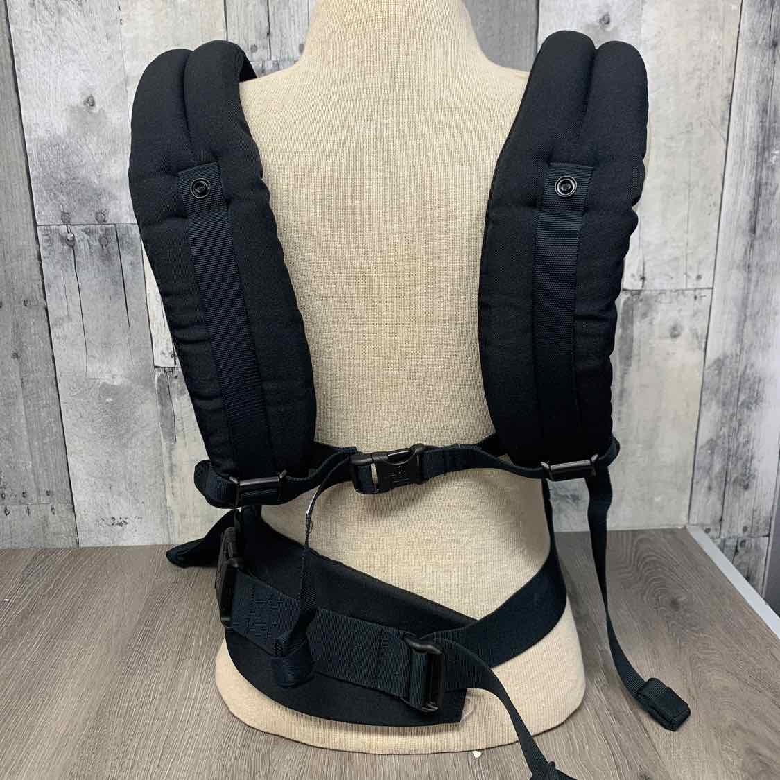Ergo Black Infant Carrier