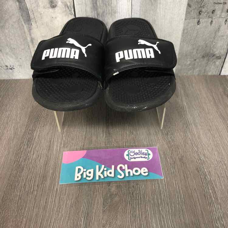 Size 3 Black/White Puma Sandals