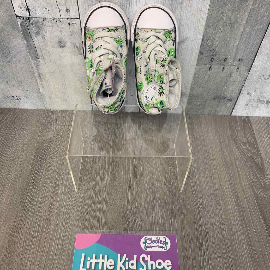 Size 7 Gray/Green Converse Sneakers