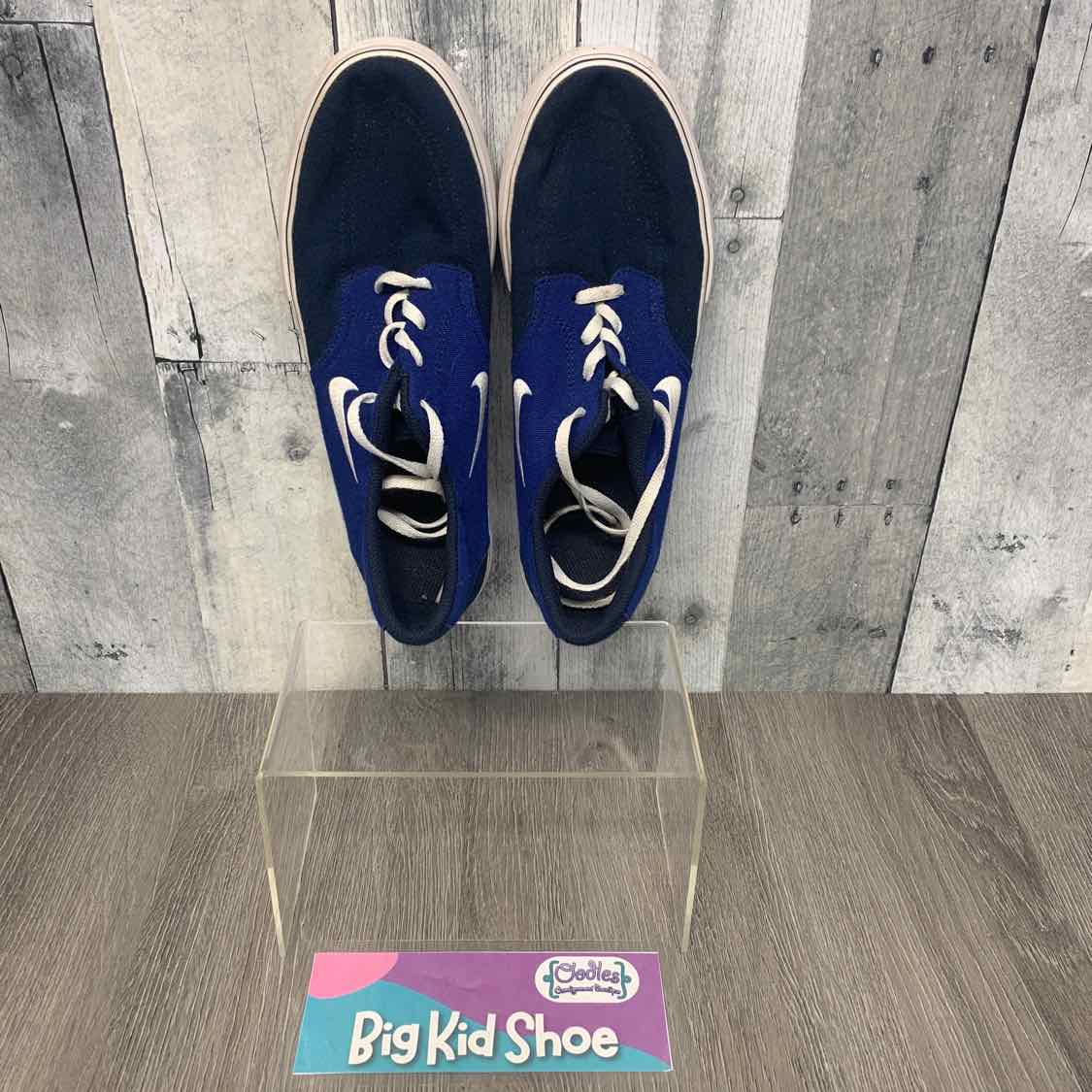 Size 6 Navy/Blue Sport Brand Sneakers