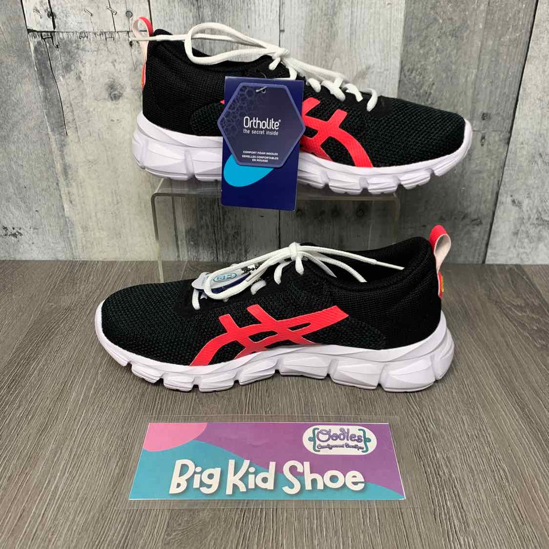 Size 6 Black/Pink Sport Brand Sneakers