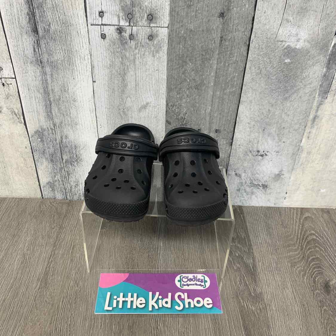 Size 9 Black Crocs Water Shoes