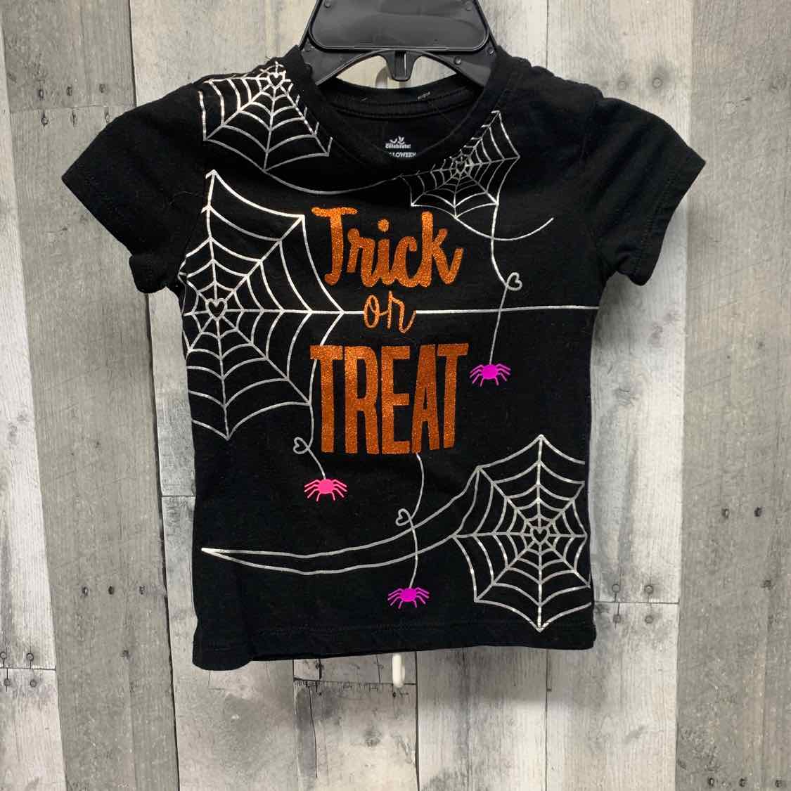 Size 4/5 Black/Orange Holiday Brands T Shirt