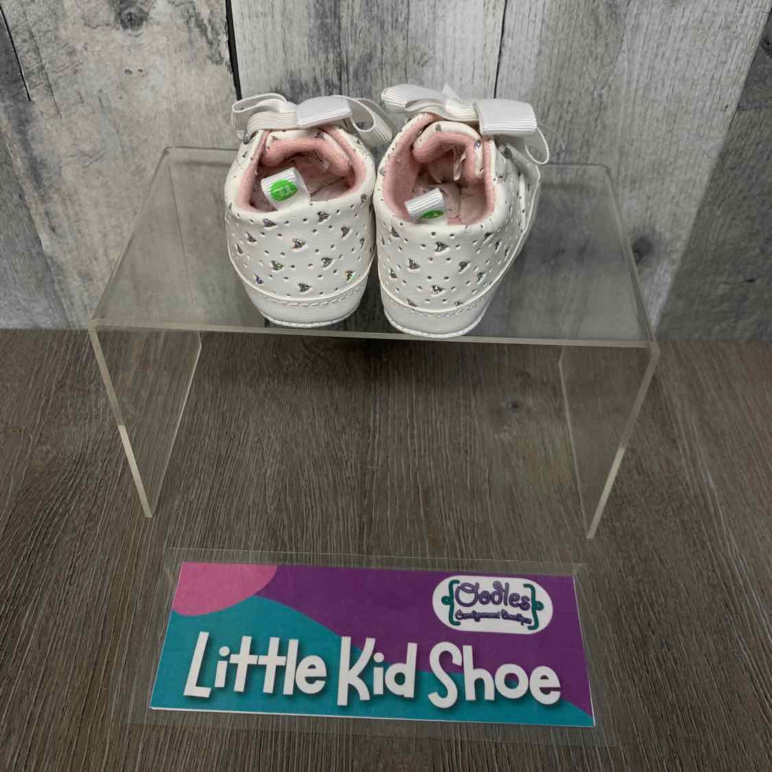 Size 0-3 Months White/Silver B Brand Soft Sole Shoes - OodlesCB