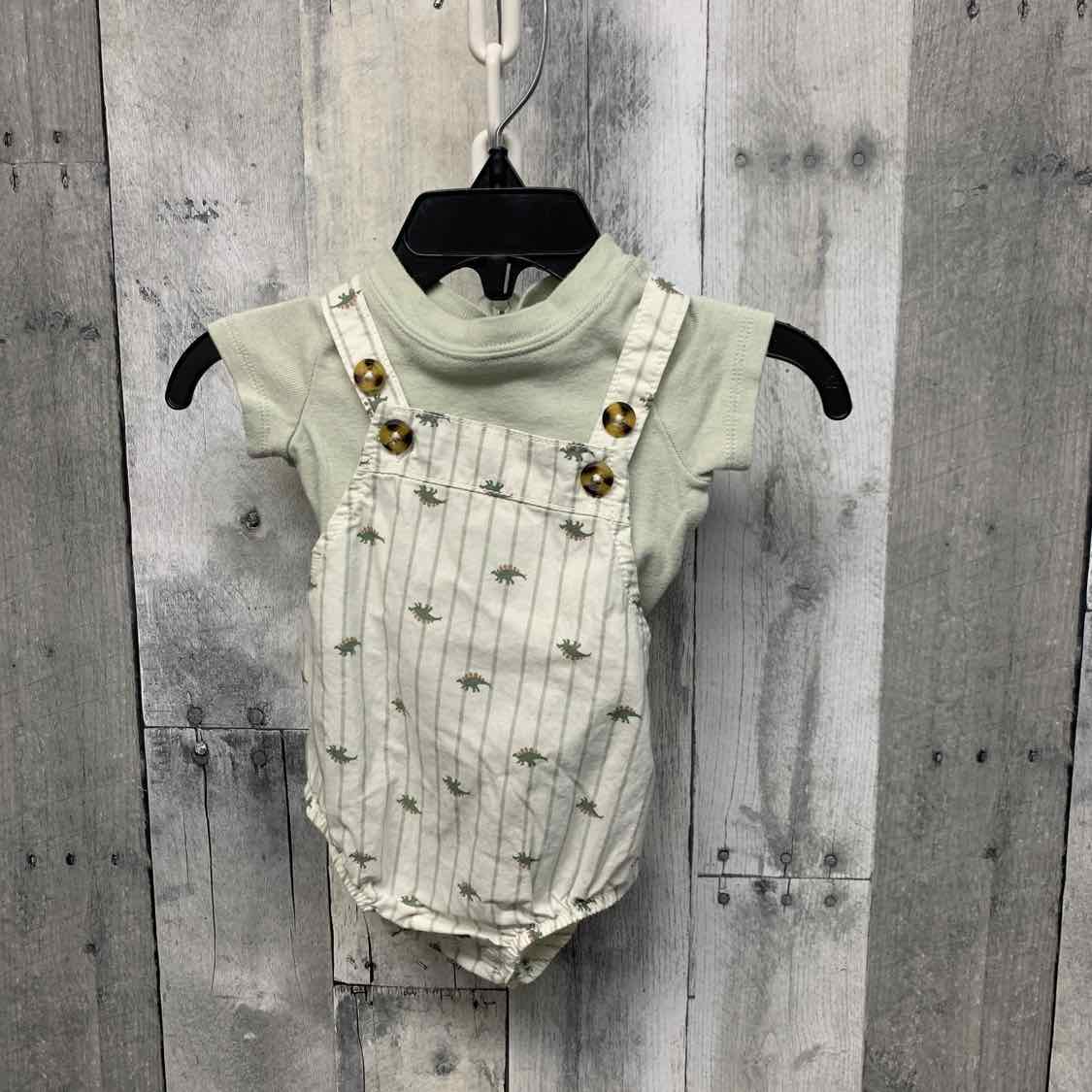 Size Newborn Green/White Just One You Shirt/Shorts