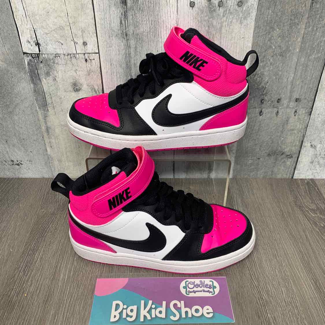 Size 3.5 Black/Pink Sport Brand Sneakers