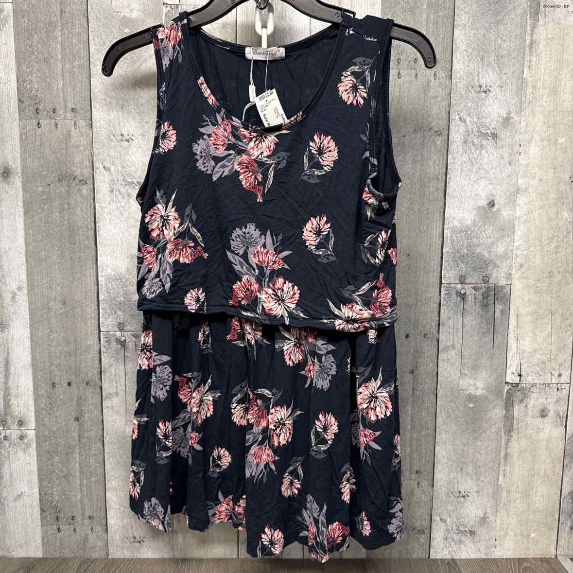 Size M Navy Floral B Brand Tank Top