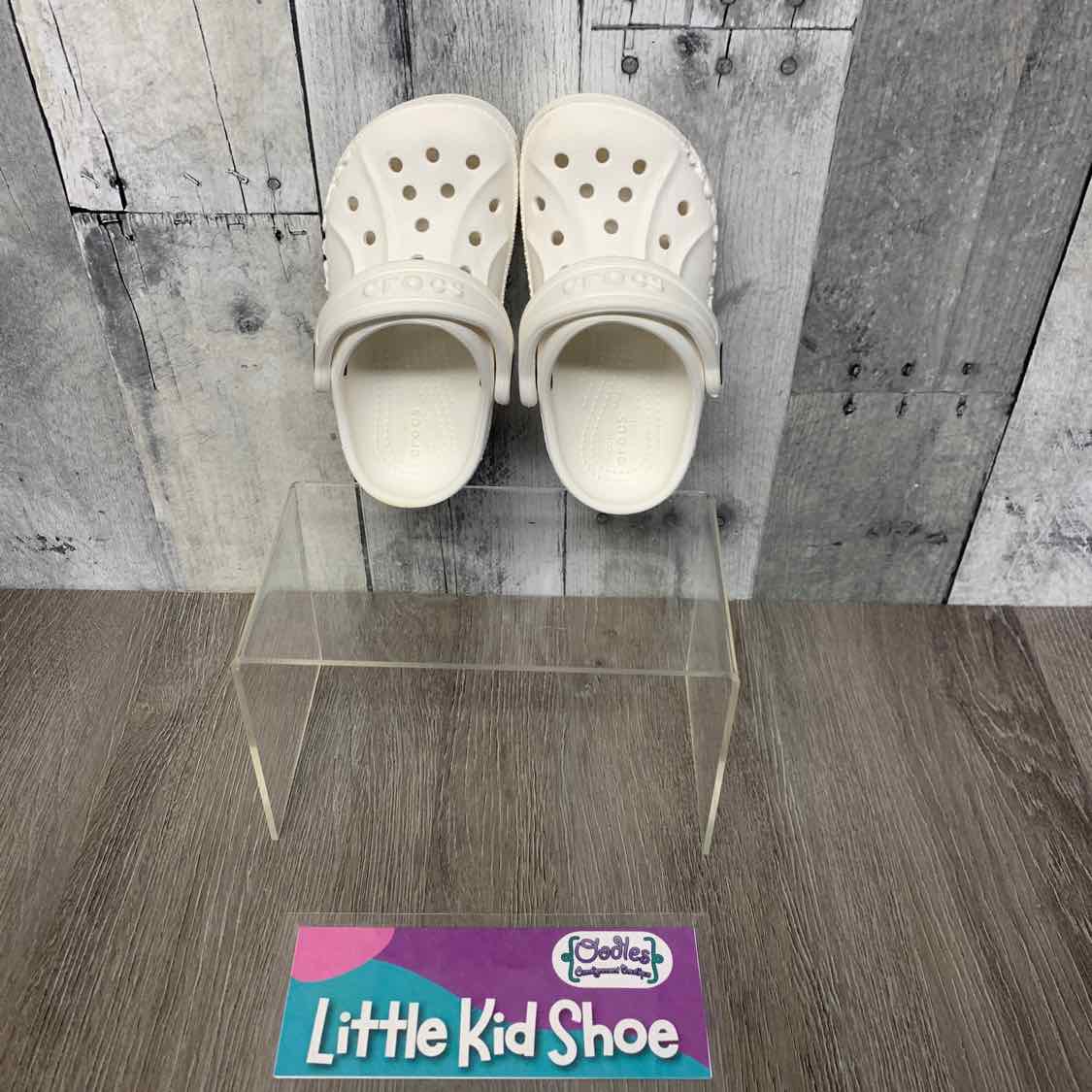 Size 7 White Crocs Water Shoes