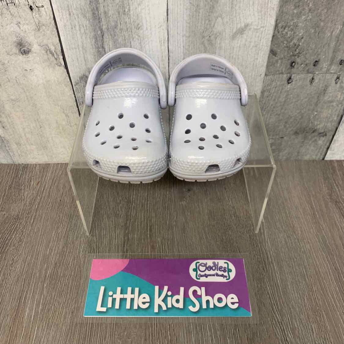 Size 4 Gray Crocs Water Shoes
