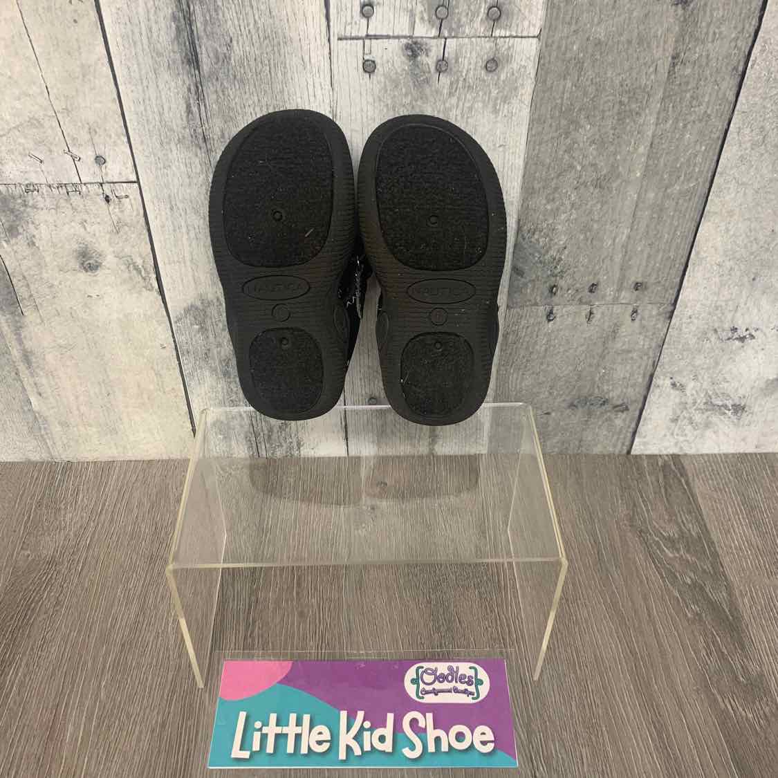 Size 6 Black Nautica Water Shoes