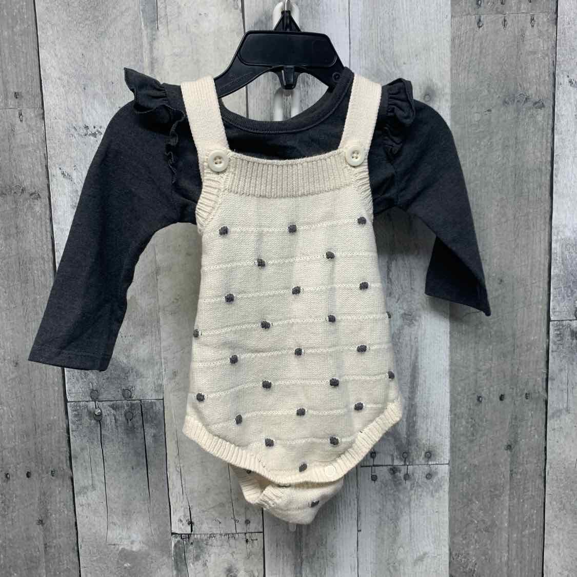 Size 6-9 Months Gray/White Cat & Jack Shirt/Jumper