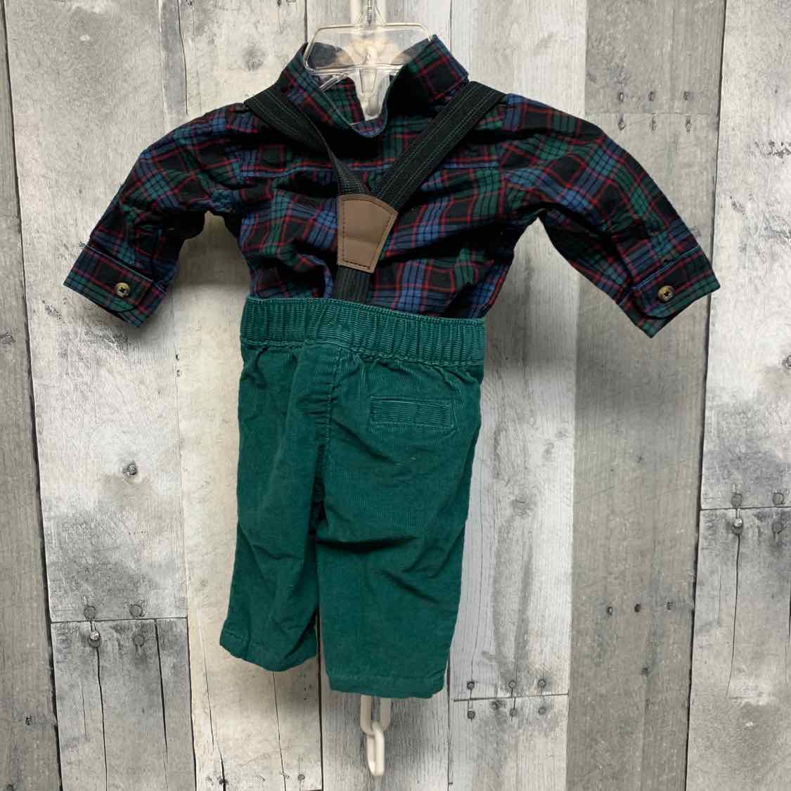 Size Newborn Navy/Green Just One You Shirt/Pants