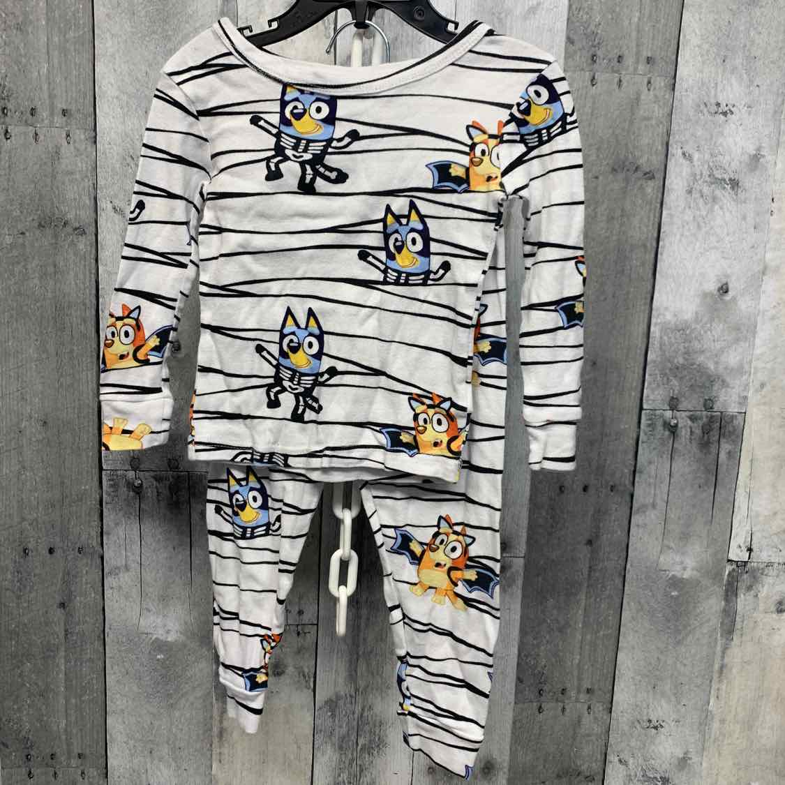 Size 3T White/Black Disney 2pc PJs