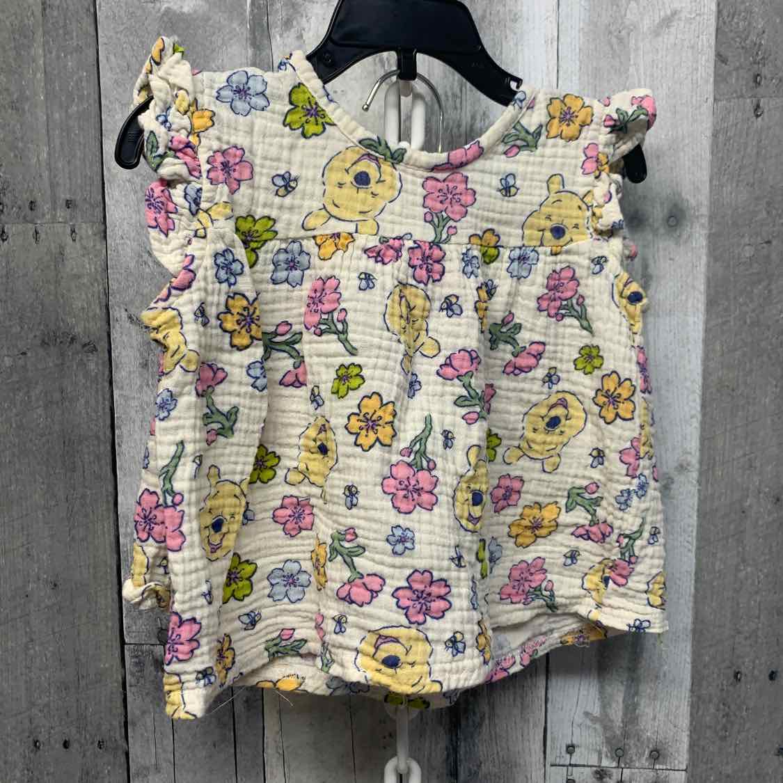 Size 24 Months Ivory/Yellow Disney Shirt/Shorts