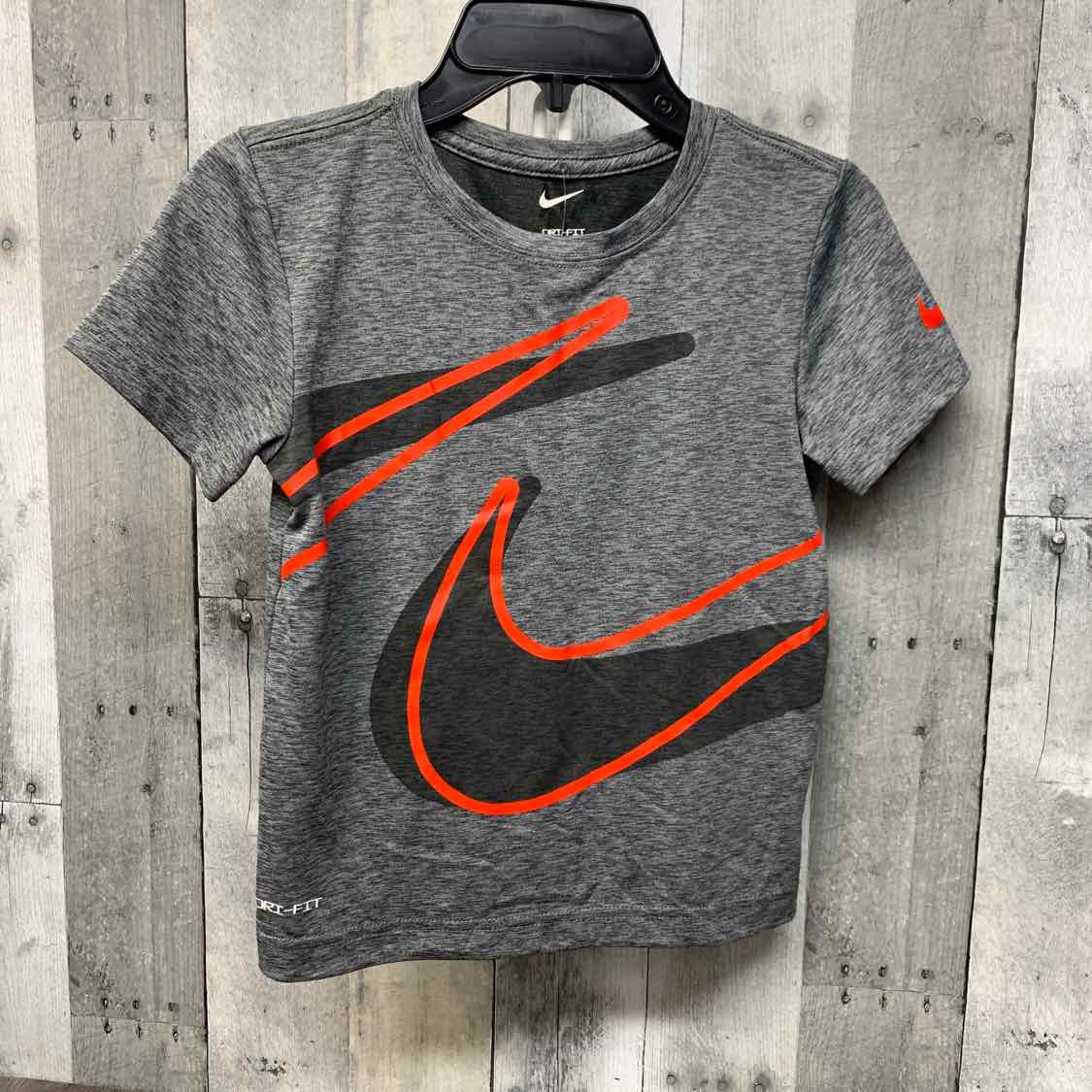Size 7 Gray/Orange Sport Brand T Shirt
