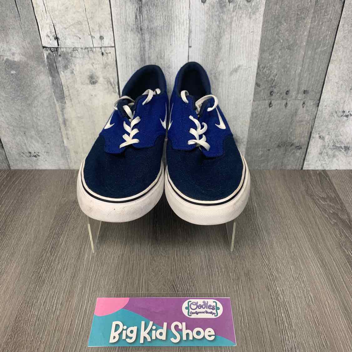 Size 6 Navy/Blue Sport Brand Sneakers