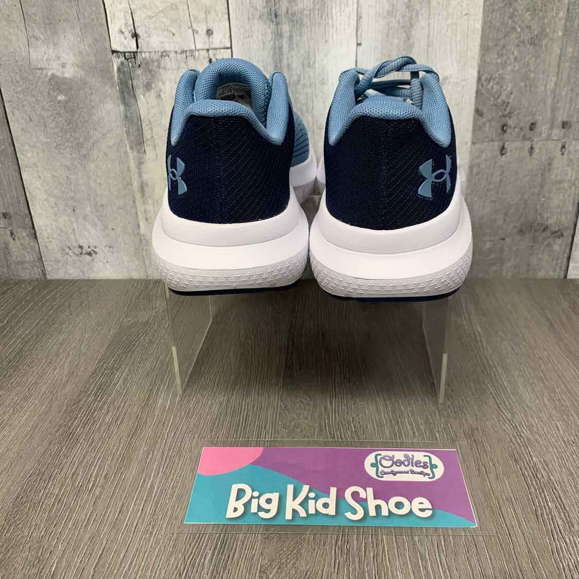 Size 5.5 Blue/Navy Sport Brand Sneakers