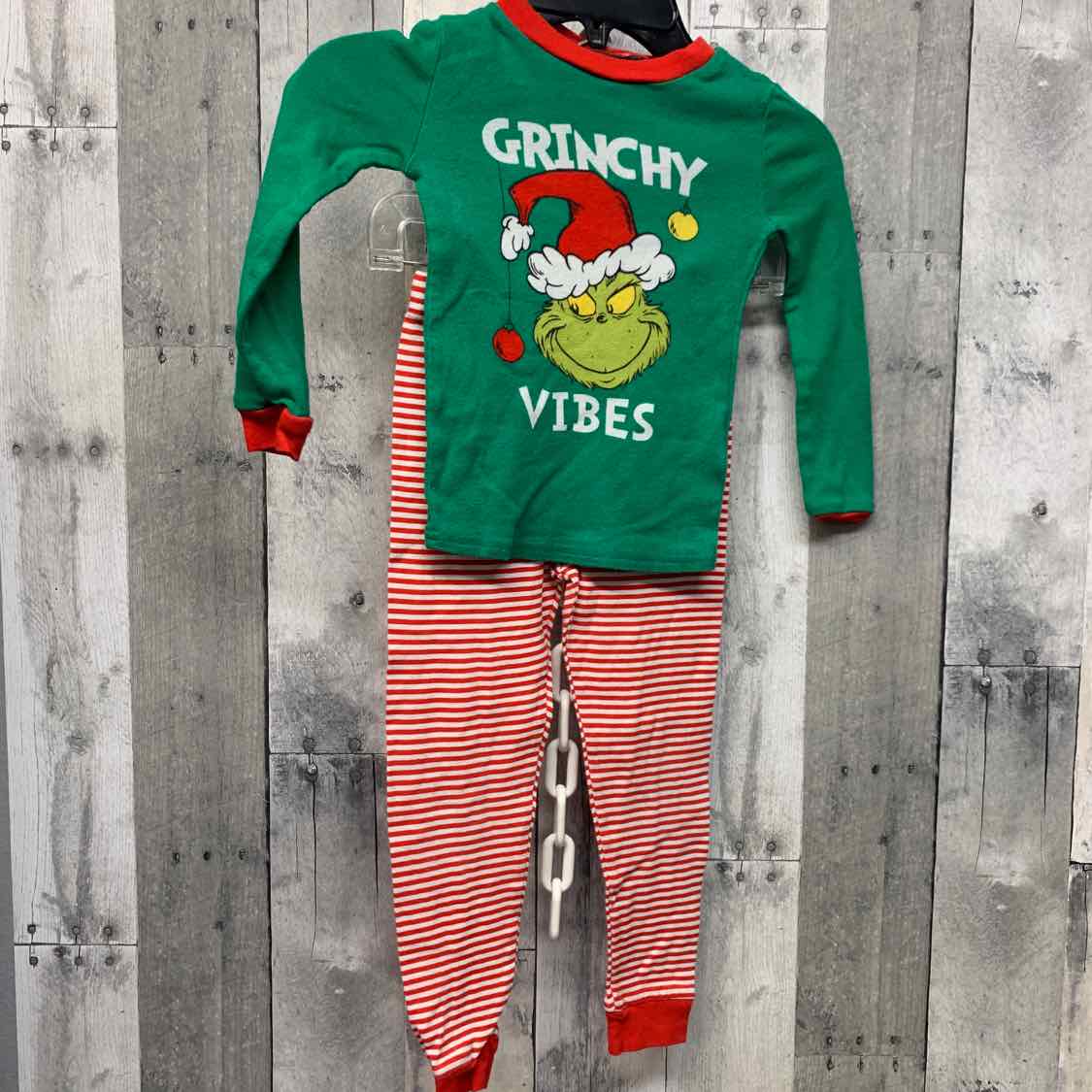 Size 4T Green/Red Dr Seuss 2pc PJs
