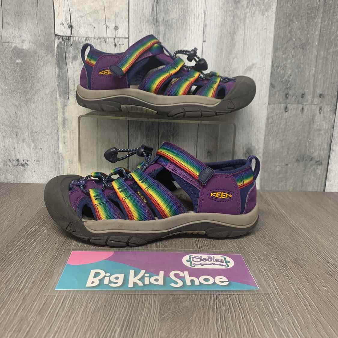 Size 3 Purple Keen Sandals - OodlesCB