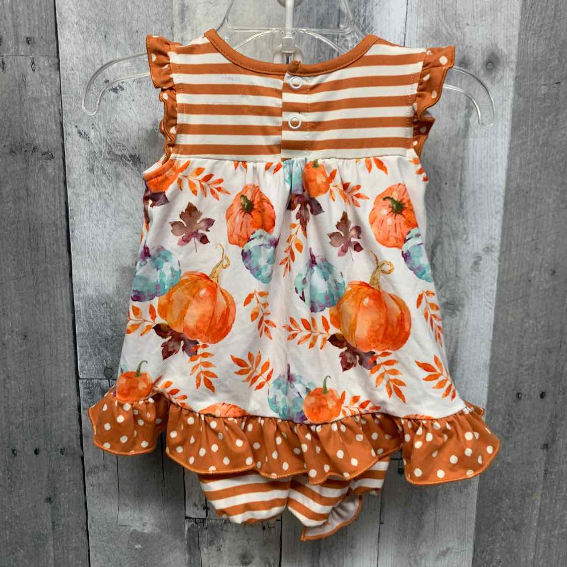 Size 6 Months White/Orange Boutique Brand Romper