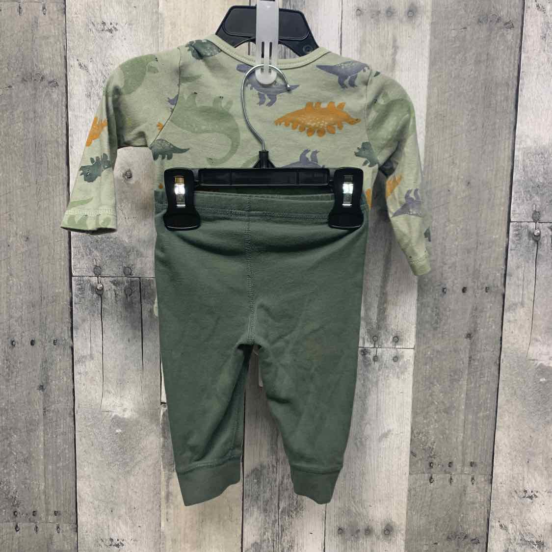 Size 6 Months Green Print Carter's Shirt/Pants