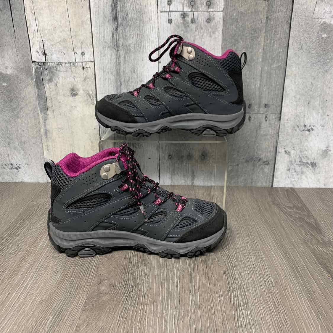 Size 1 Gray/Purple Merrell Boots