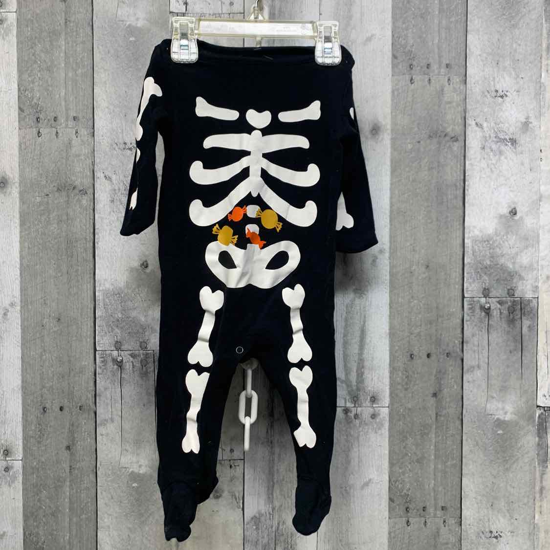 Size 9 Months Black/White Carter's Romper