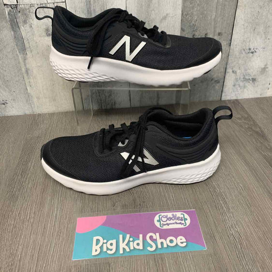 Size 9 Black/White Sport Brand Sneakers