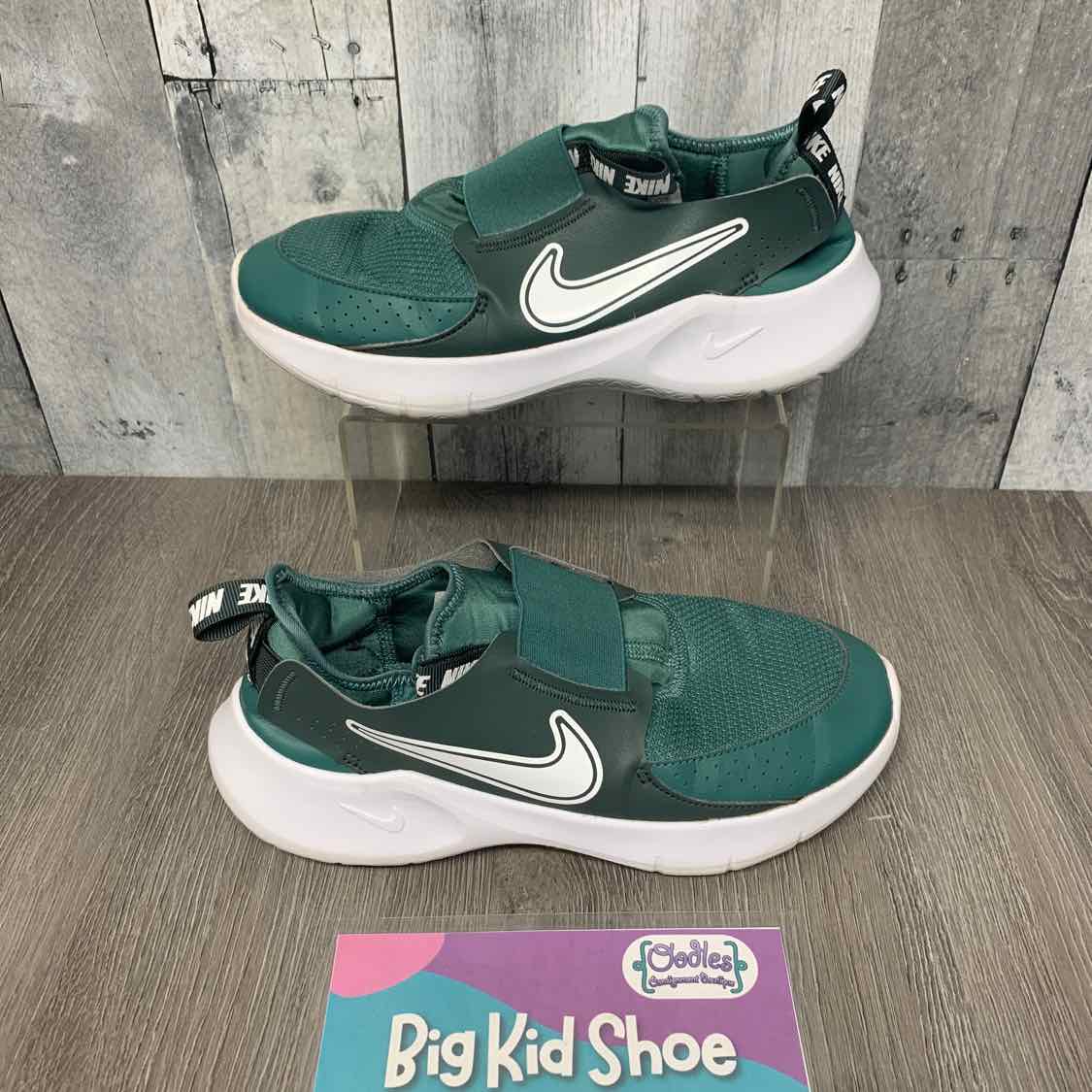 Size 6 Green/White Sport Brand Sneakers