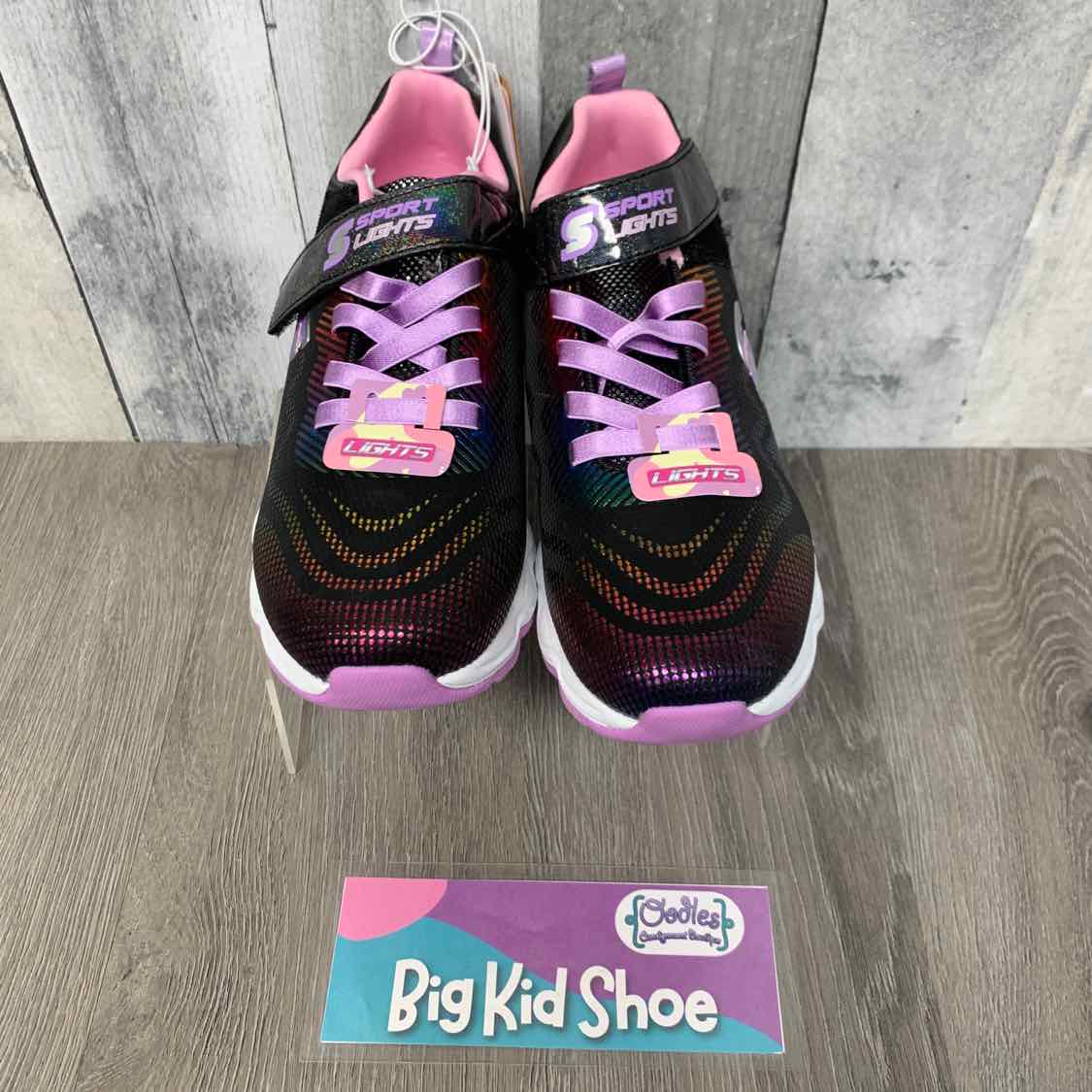Size 3 Black/Pink Skechers Sneakers