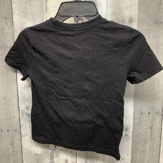 Size 4/5 Orange/Green City Streets T Shirt