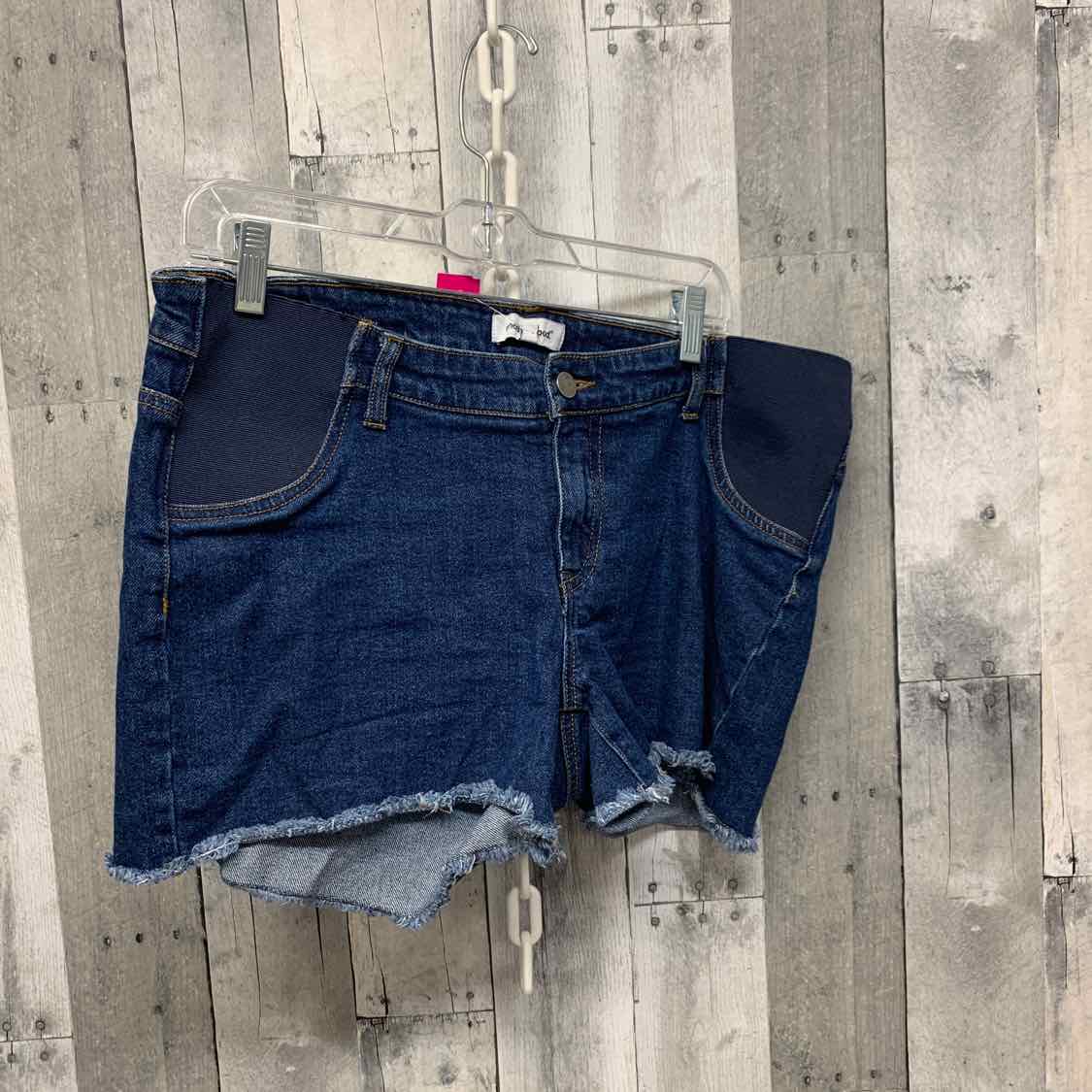 Size M Denim/Navy Motherhood Shorts