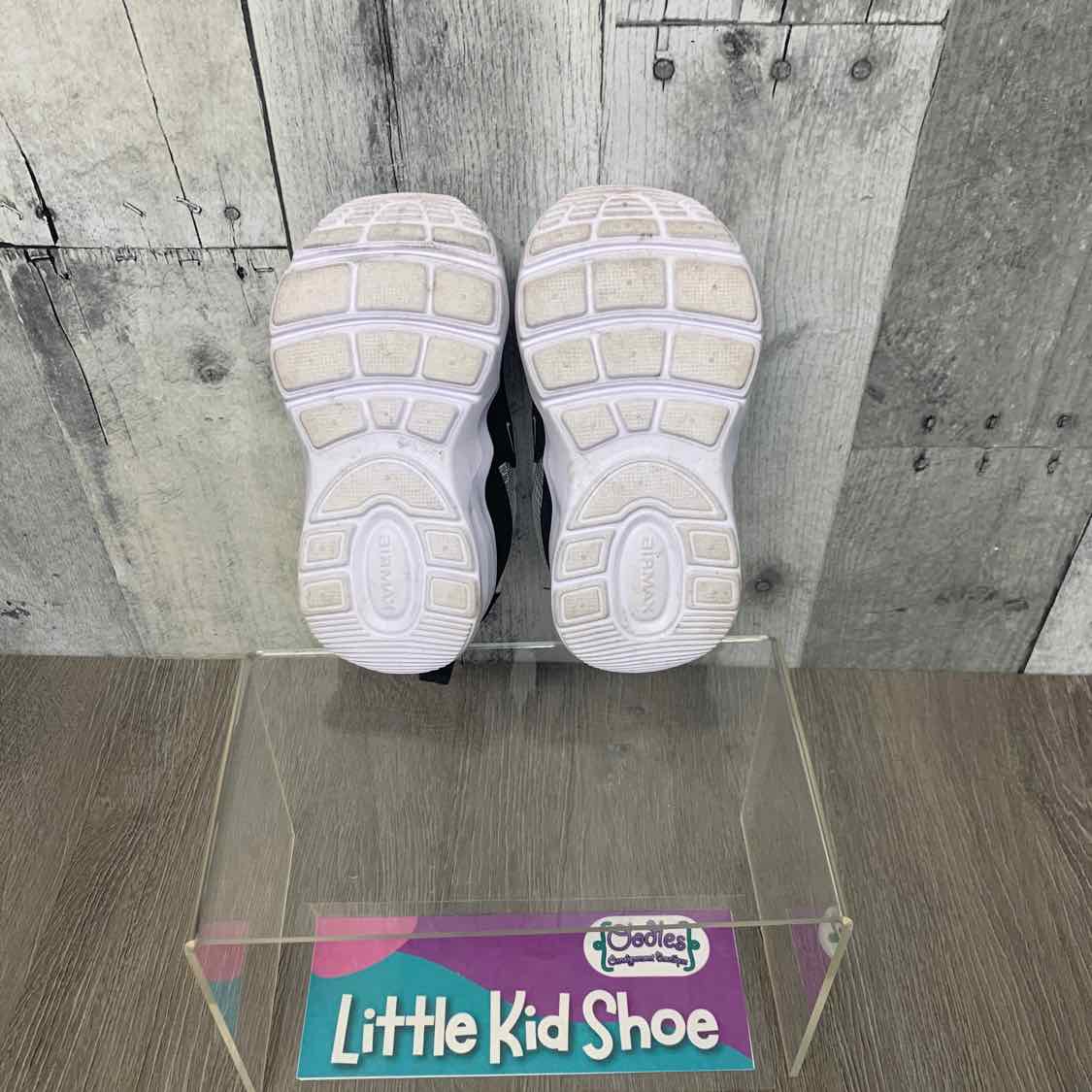 Size 5 Black/White Sport Brand Sneakers